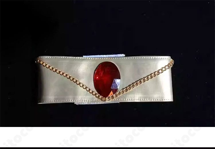 愛城華恋 千夜一夜物語ver.コスプレの手首・腕周り装飾詳細。重ね付けで手元が上品に際立つデザイン。