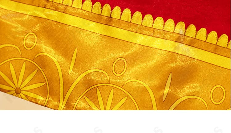 愛城華恋 千夜一夜物語ver.コスプレの裾装飾アップ。ドレープと縁取りがエレガントな動きを演出。