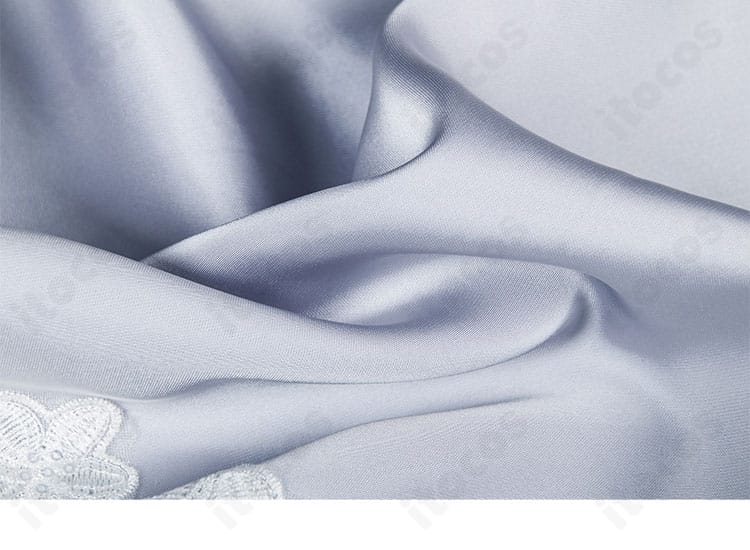 無期迷途 L.L. コスプレ衣装 スカート裾の装飾アップ。縁取りと模様の仕上がりを強調。