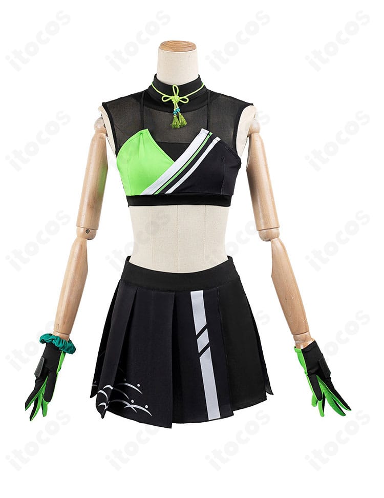 ヤエノムテキ コスプレのインナー上衣正面。衿元とパネル切替の形状がわかる。