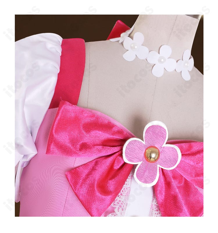 春野はるか衣装の首元ディテール。チョーカーと胸元装飾の質感・ステッチが分かるアップ。