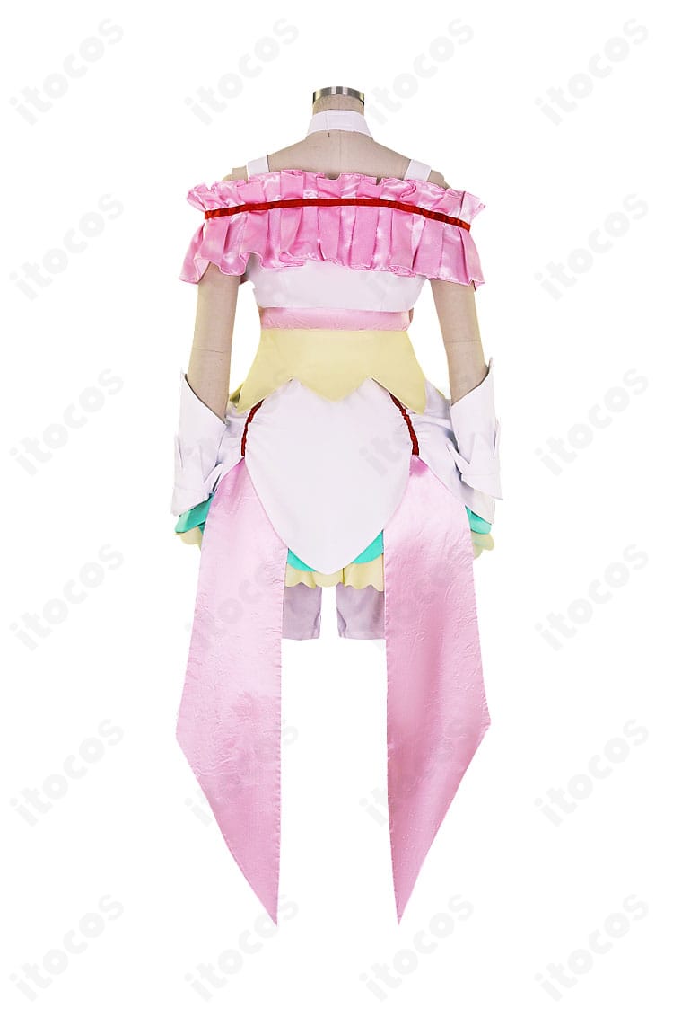 キュアエコー衣装の背面。背面ファスナー位置とリボン、スカートの落ち感を表示