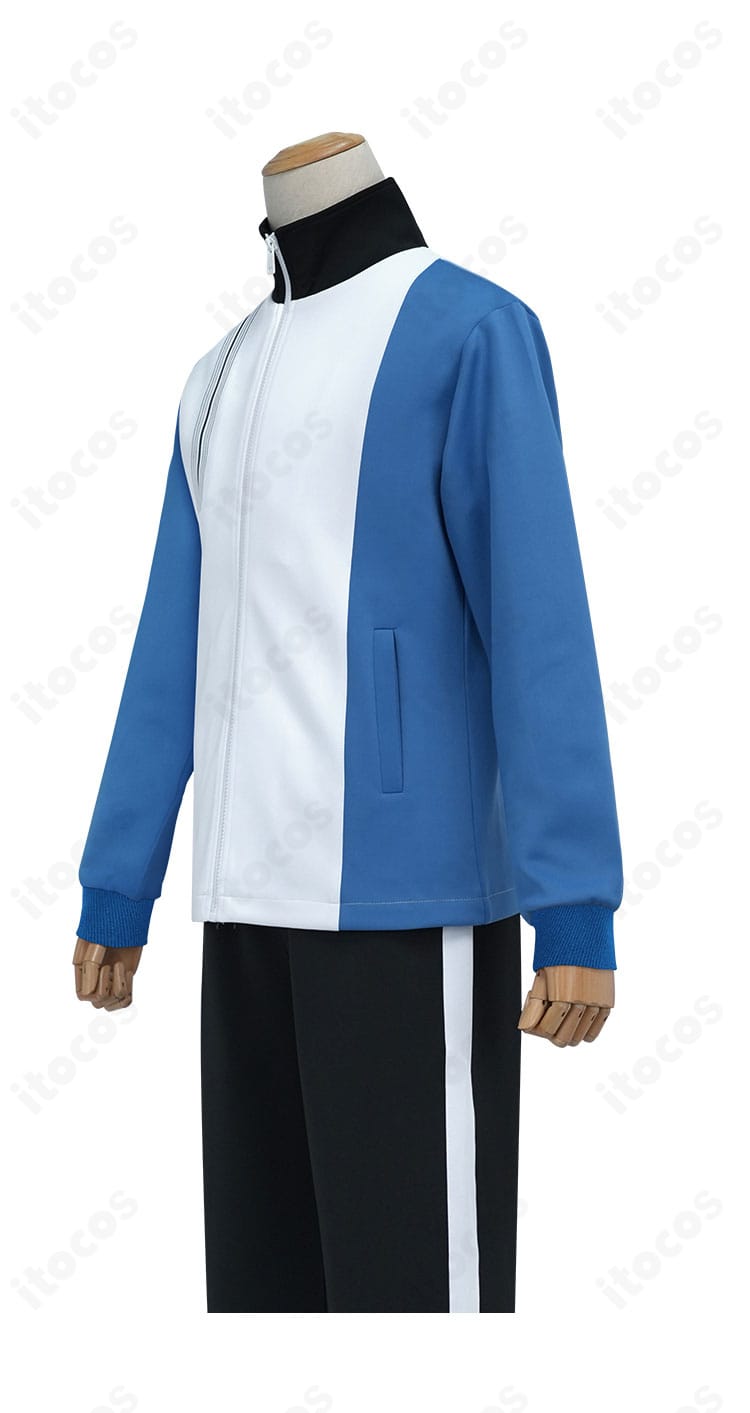 跡部景吾コスプレ衣装の側面。袖とサイドラインの位置関係、スポーティなシルエットと裁ちの美しさが分かる角度