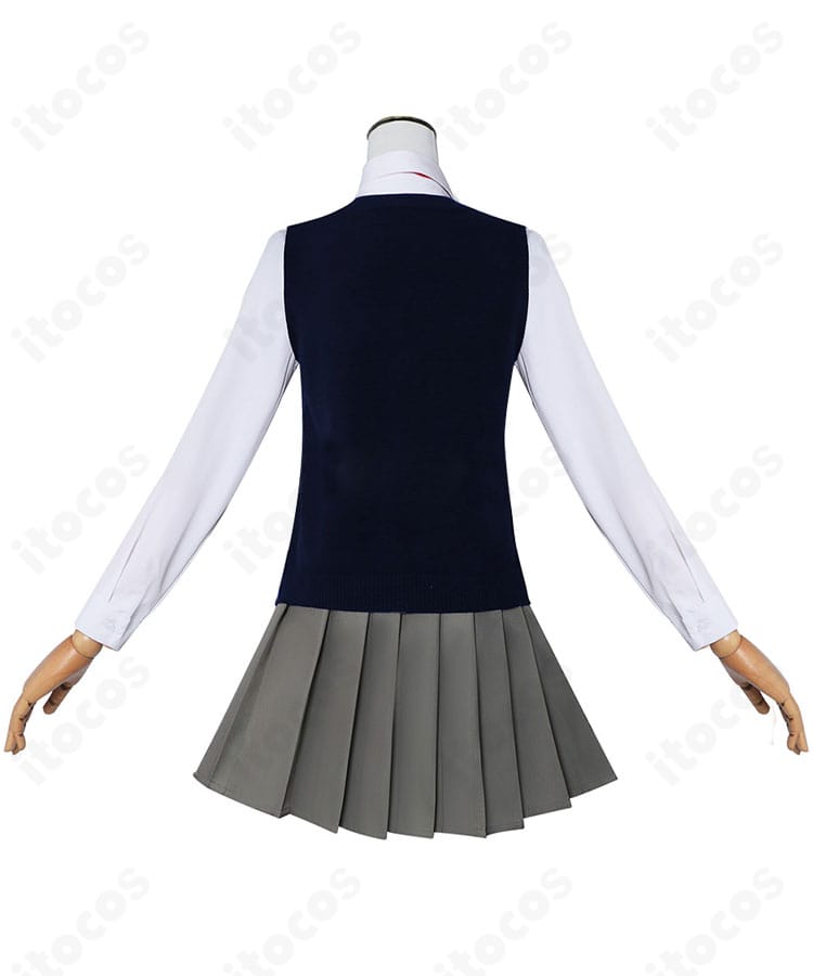 天乃リリサ 制服コスプレ衣装の背面図。背面のラインとプリーツの落ち感など細部を表示。