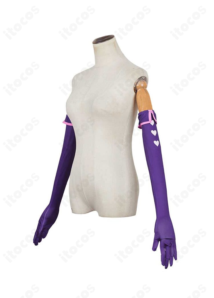 手袋左側装飾の詳細。縁取りとパーツ配置が分かるクローズアップ。