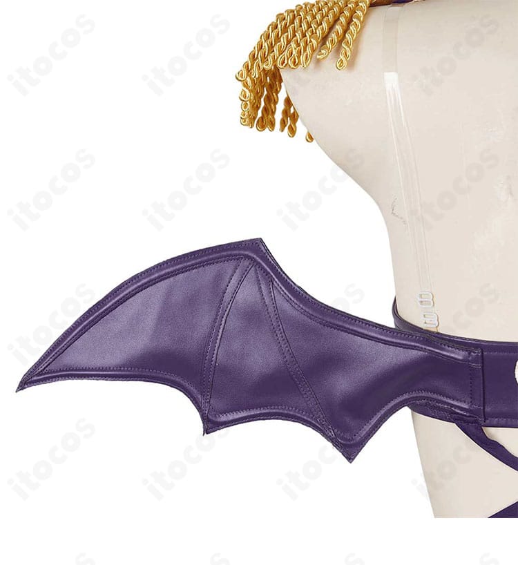 背面羽翼モチーフのディテール。羽根の形状と取り付け部の構造が分かる画像。