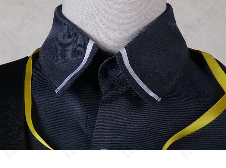 フランカ衣装の領口ディテール。縁取りと刺繍風意匠の仕上がりを寄りで示した画像