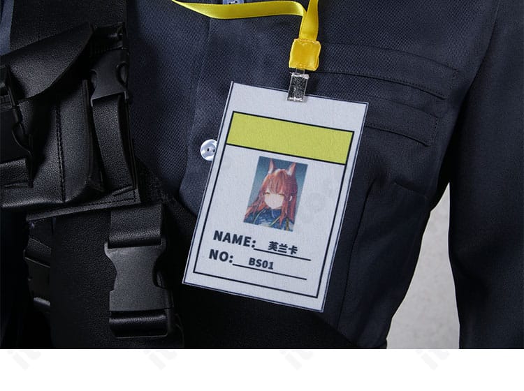 フランカ衣装の前胸装飾アップ。胸元のアクセントパーツと配色バランスを確認できる写真