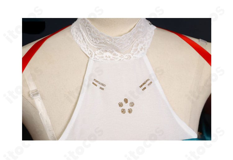 鳴潮 折枝（オリエ）コスプレ衣装の襟元アップ。襟周りの装飾パーツと縫製の仕上がり。