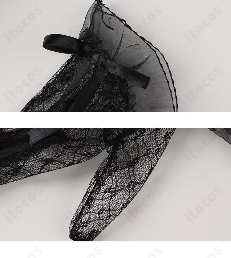 手袋の質感とフィット感を示すアップ。ドレスとのカラーコーディネートが分かる画像