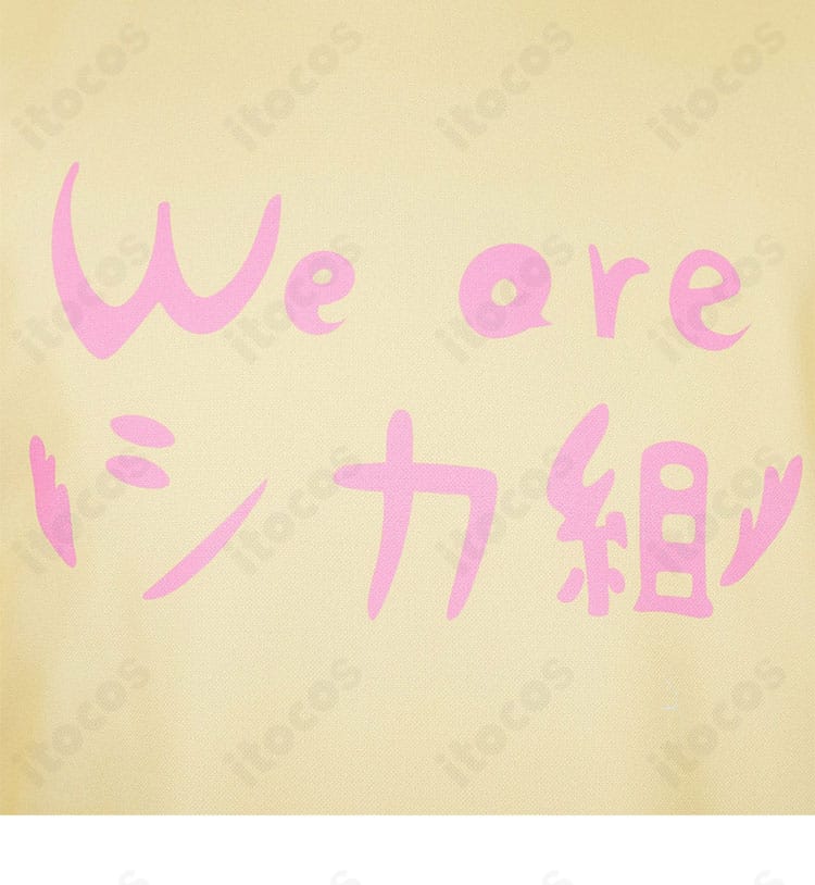 シカ組Tシャツの装飾ディテール。作品モチーフを反映した意匠を忠実に表現。