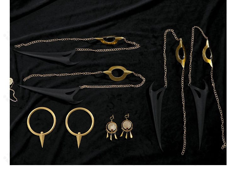 首飾りアクセサリー一式。ネックレスの構成とサイズ感、付属パーツの内容を一覧で確認。