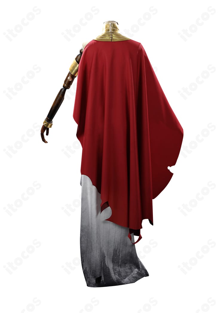 無期迷途 ヘスティア コスプレ衣装の背面。マントの長さ、背中のシルエット、スカート後ろの広がりを確認。