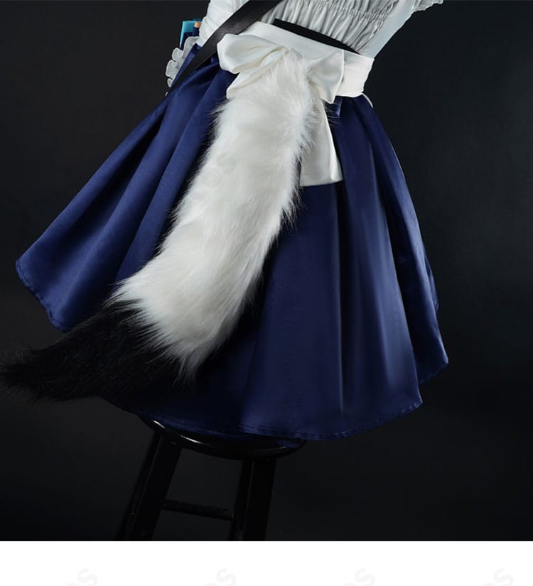 白上フブキ衣装の尾飾り（尻尾）詳細。質感と取り付け位置が分かる拡大画像。