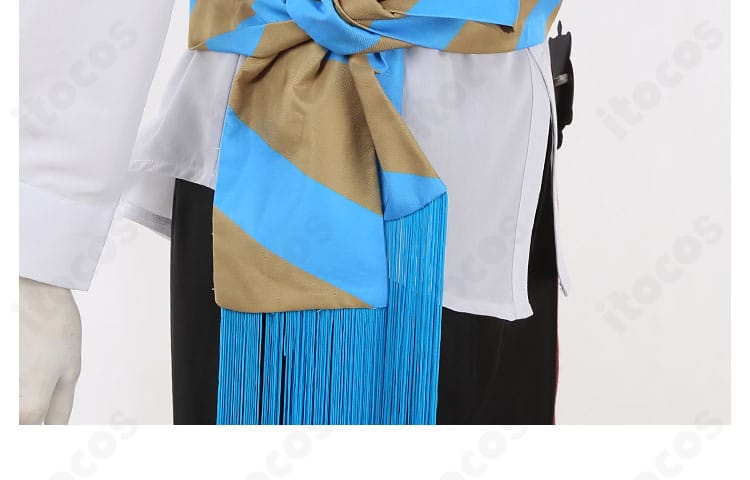 タッセル付き腰ベルトのアップ。揺れ感の出る房飾りの質感と結び目が確認できる画像