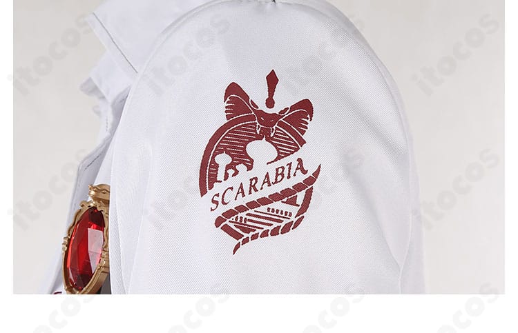 肩から袖にかけての装飾アップ。縫製のステッチとパーツ固定方法が見える画像