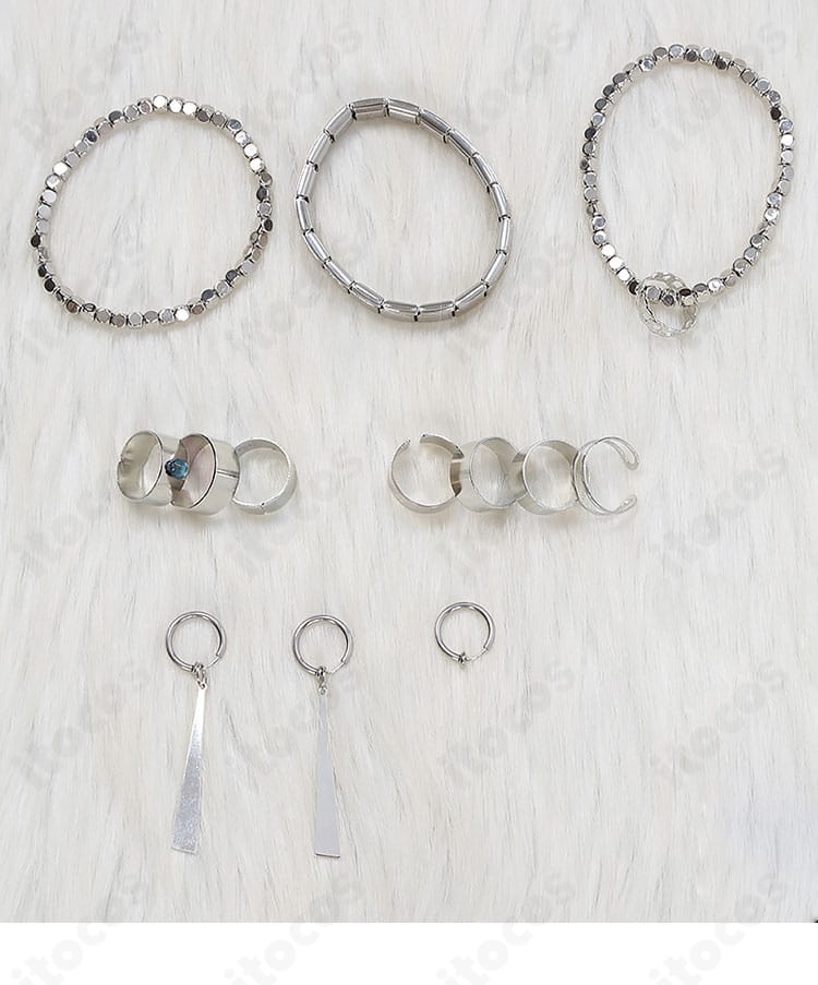 ジュエリー一式・ブレスレット・指輪・イヤリングのセット内容