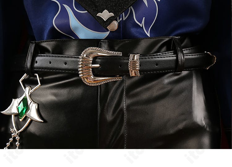 ベルトディテール・バックルと位置関係の確認