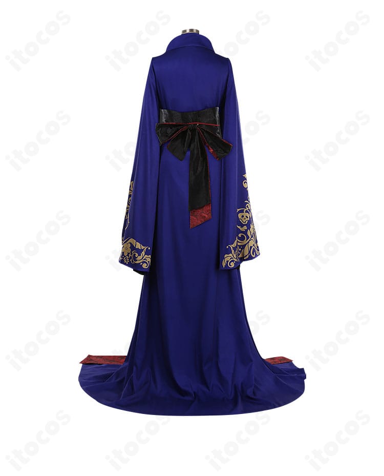 寮服コスプレ衣装の背面カッティングと装飾バランス