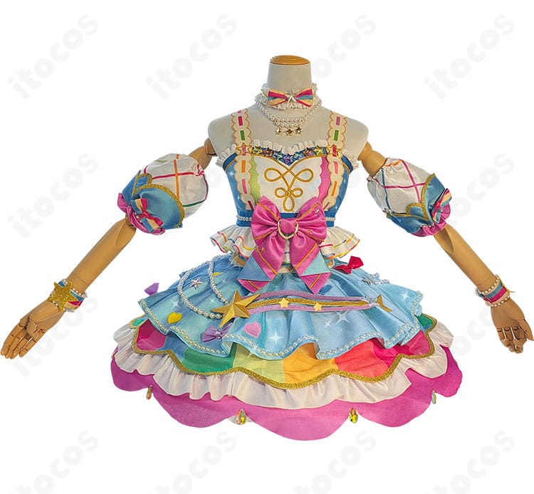 虹野ゆめのアイカツオンパレード！衣装の正面ディテール。襟元装飾と胸元の配置、スカートの層構成を確認できる画像。