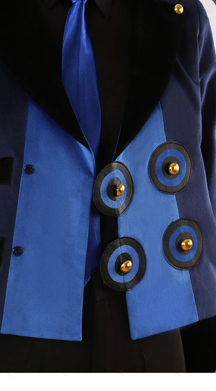 ベルベットルーム衣装の襟元ディテール。シャツとコートのレイヤー感