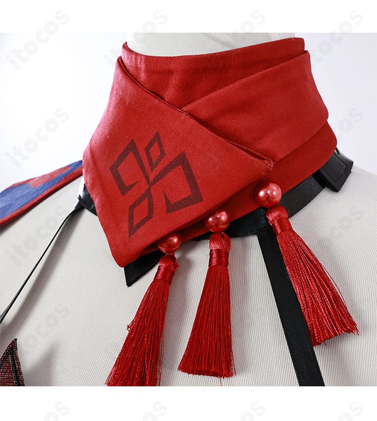 チャスカの首飾りクローズアップ。中央モチーフと装飾パーツの質感・彩色が分かる