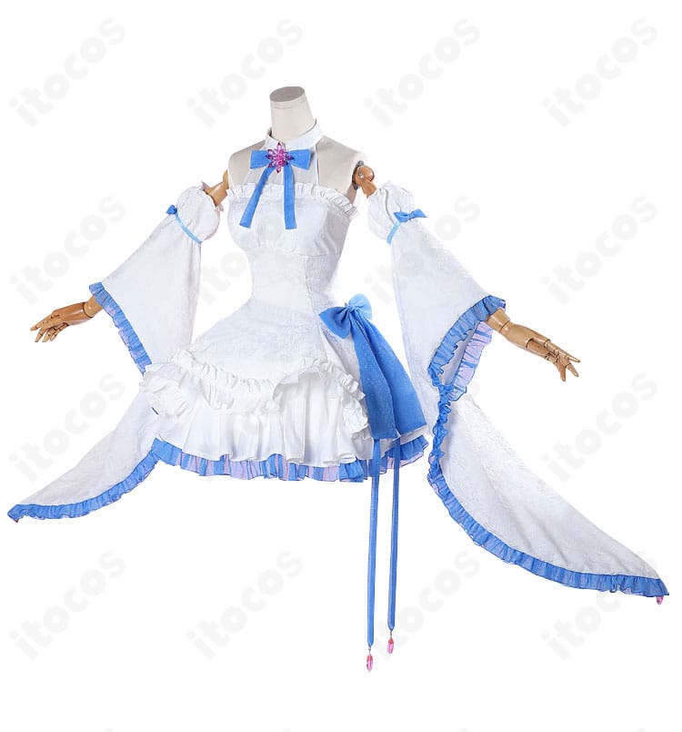 レム コスプレ衣装 サイドビュー。オフショルダーのラインと袖装飾のバランスを強調。