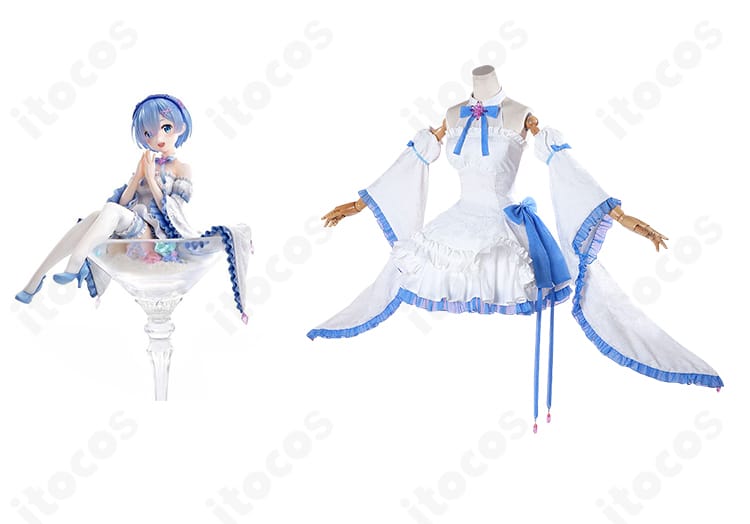 レム グラスエディションのコスプレ衣装を着用したコラボ風ショット。青基調のオフショルダードレスとヘッドドレスが調和。