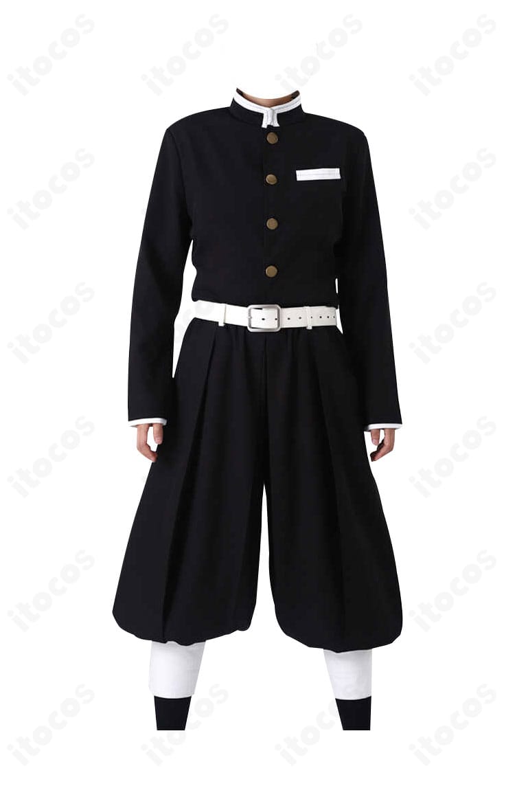 冨岡義勇の羽織と装飾のクローズアップ。刺繍の質感と縫製の仕上がりが分かる接写。