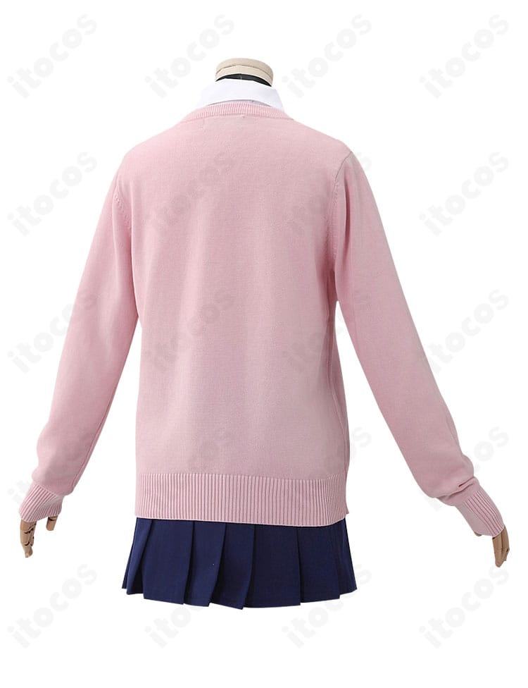 ダンダダン 綾瀬桃 コスプレ背面。セーターの丈感とスカートのプリーツ落ち、後ろ姿のラインを示す画像。