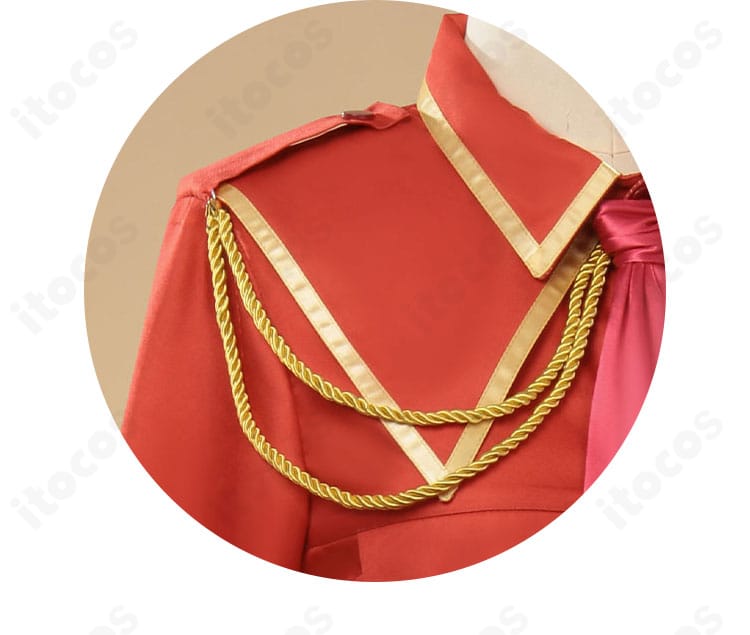 肩と袖の装飾アップ。ステッチの整いと装飾の配置で上品さを強調したジル・サーヴェルの袖デザイン。