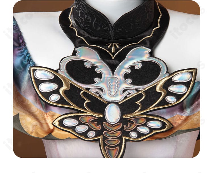 グレイス（漁女）コスの胸前装飾ディテール。立体パーツと配色が高級感を演出。