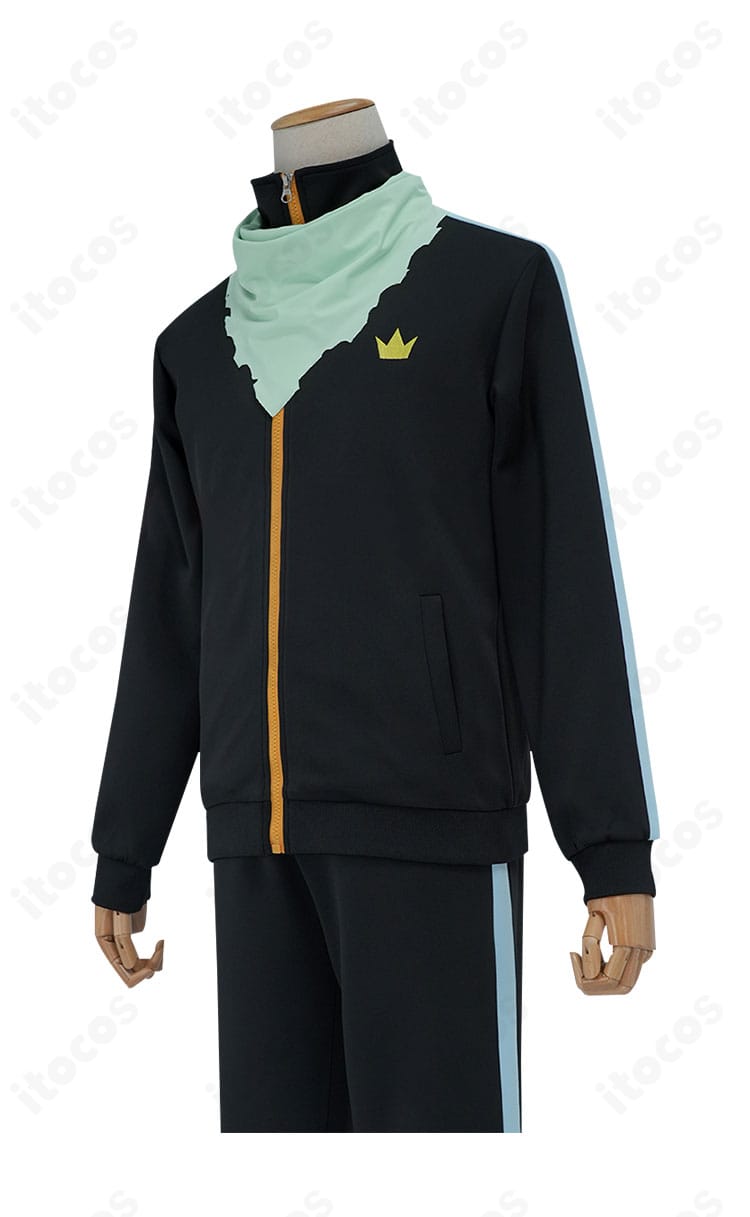 ノラガミ 夜トコスプレ衣装の左側面。刺繍とパターンでキャラクター性を強調した横姿。