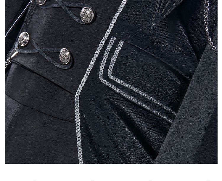 ジョゼフ衣装 ポケット（衣袋）周りの装飾。実用性と意匠性を兼ねたディテール