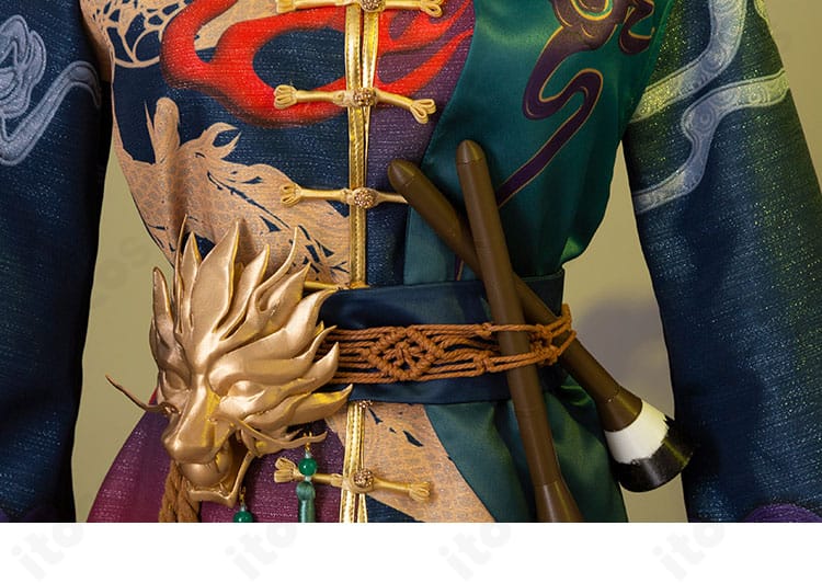 腰部装飾ディテール｜銭飾りとタッセルの配置・質感を強調