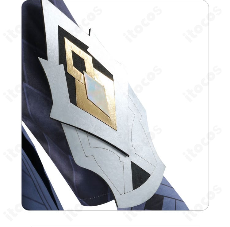 原神 カピターノ衣装の前腕アーマー装飾の接写。金属風ディテールで戦士感を演出。