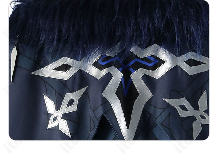 原神 カピターノ衣装の外套背面細部。ファーと装飾の重厚な仕上がり。