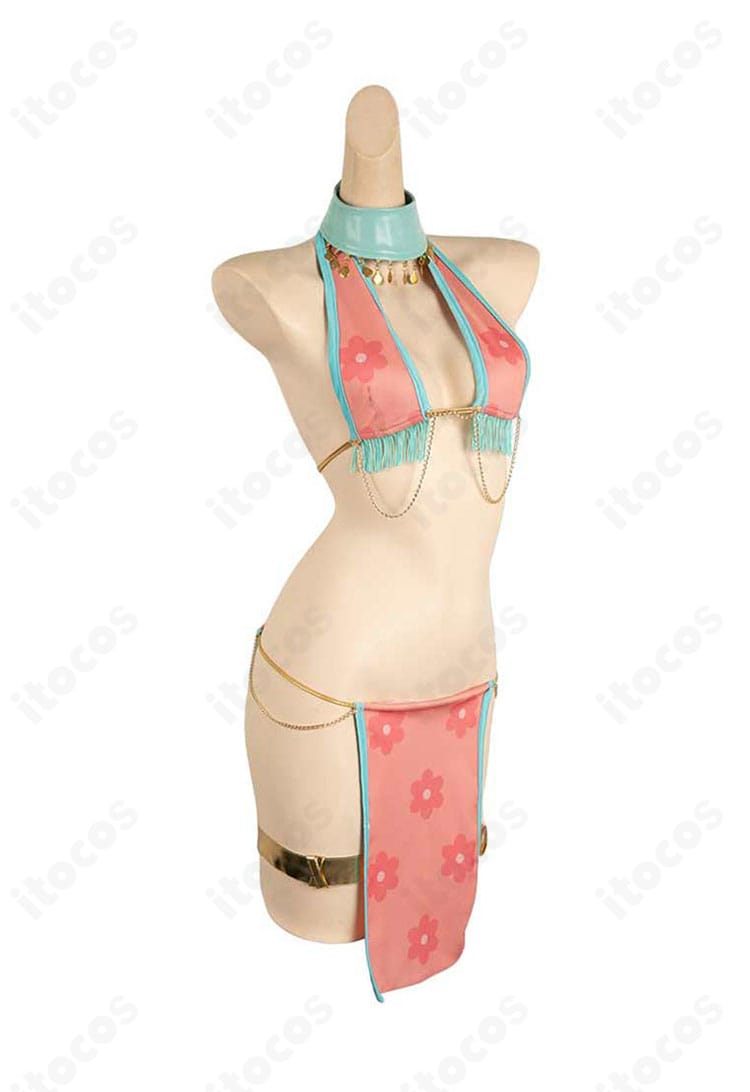 ルーシィ・ハートフィリア 踊り子衣装の左側面。腕飾りとスカートのシルエットのバランス。