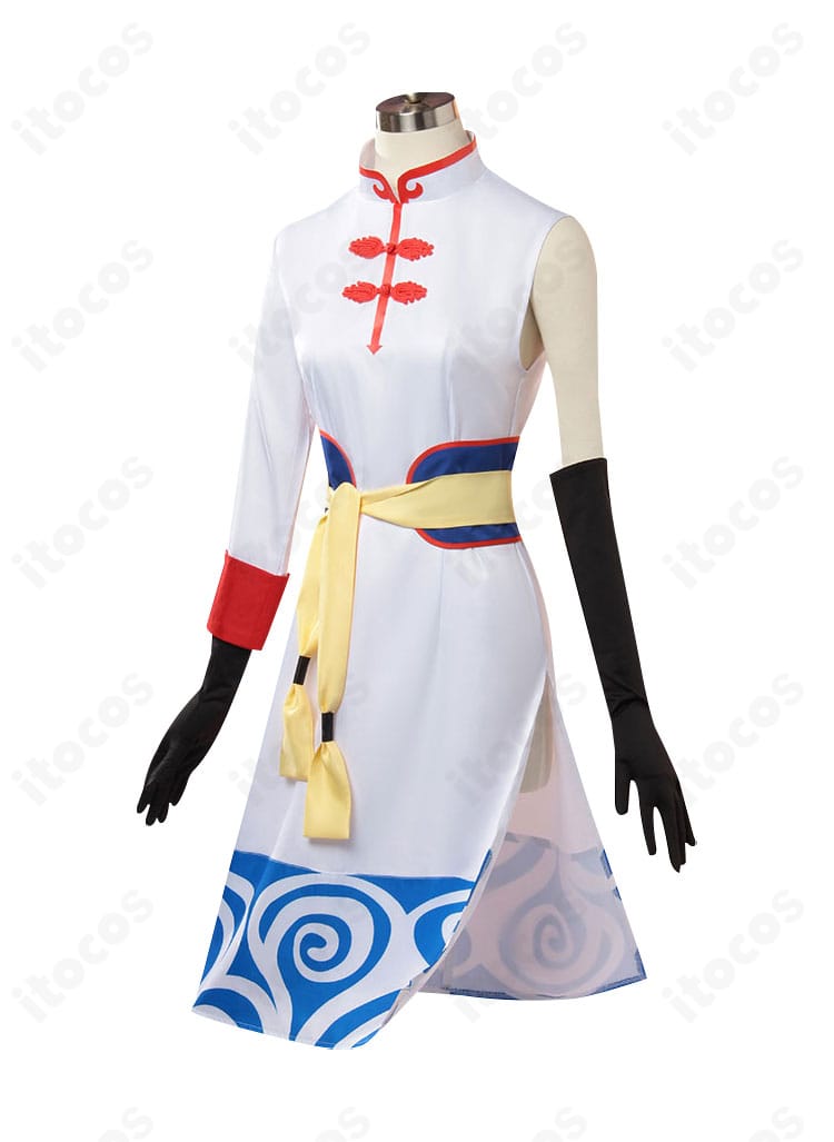 劇場版 銀魂 完結篇 神楽（5年後）コスプレ衣装の側面。ウエストの帯と立体的なシルエットを確認できる