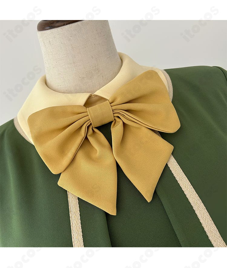 惣流・アスカ・ラングレー 学園制服コスプレのリボン装飾アップ。結び目の形が整いやすい仕様を示すディテール。