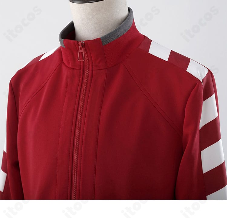 ペルソナ5 ジャージの襟元ディテール。フロント開閉部と襟の形状が分かる寄り画像。