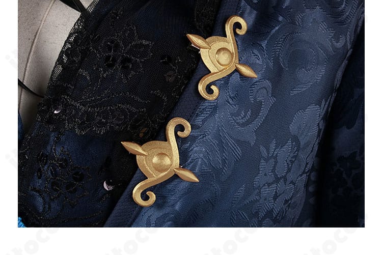 隠者 首席顧問コスプレ 襟元の装飾パーツとステッチの作り込み