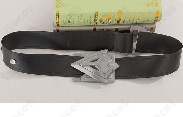 モゼ コスプレ衣装の腰帯・ベルト部分。ベルトコンポーネントの配置と縫製ライン。