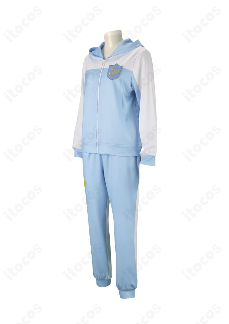 スクールジャージの側面ディテール。脇線と袖・パンツのライン取り、動きやすい設計が伝わるカット