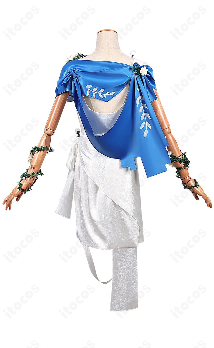 衣装背面の全体写真。背中の刺繍とリボン配置まで忠実に再現された後ろ姿。