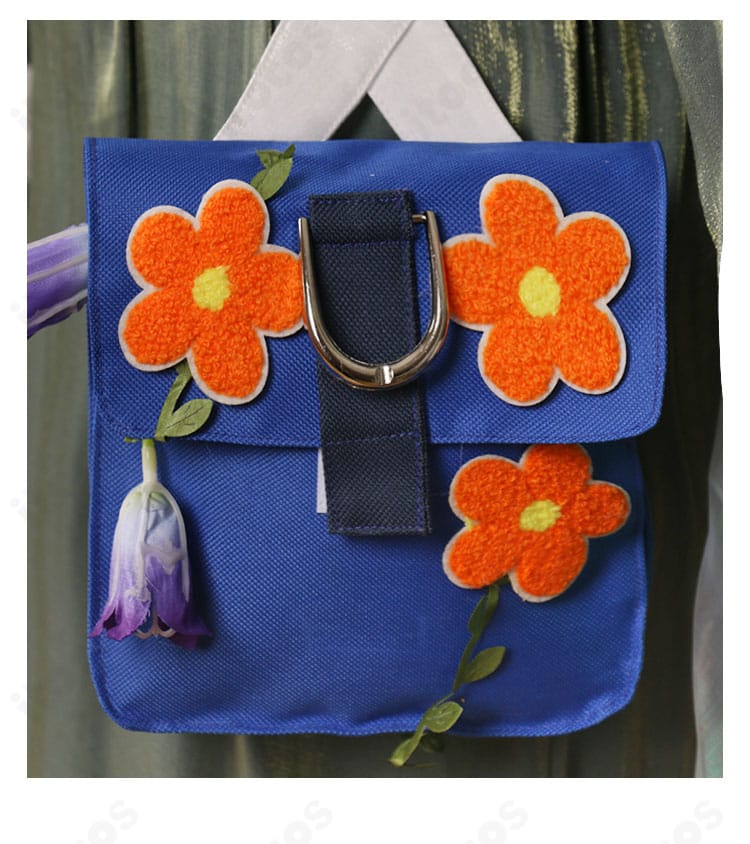 清潔な翼のウエストポーチ装飾ディテール。小物収納に便利でデザイン性の高い腰パーツ。