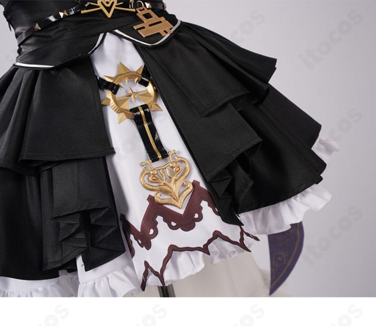 ホロライブ 宝鐘マリン衣装スカート裾の縁取りとドレープ感が分かる拡大