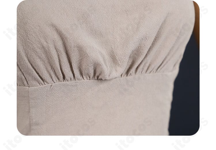 ダンジョン飯 フレキ衣装 腰装飾のクローズアップ。立体パーツの配置と意匠のバランスが分かる画像