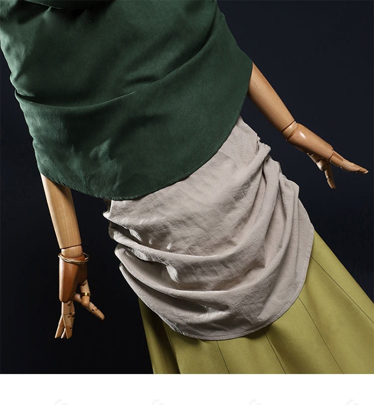 シスヒス衣装の背面装飾ディテール。背中の美しい刺繍とトリミングの仕上げ