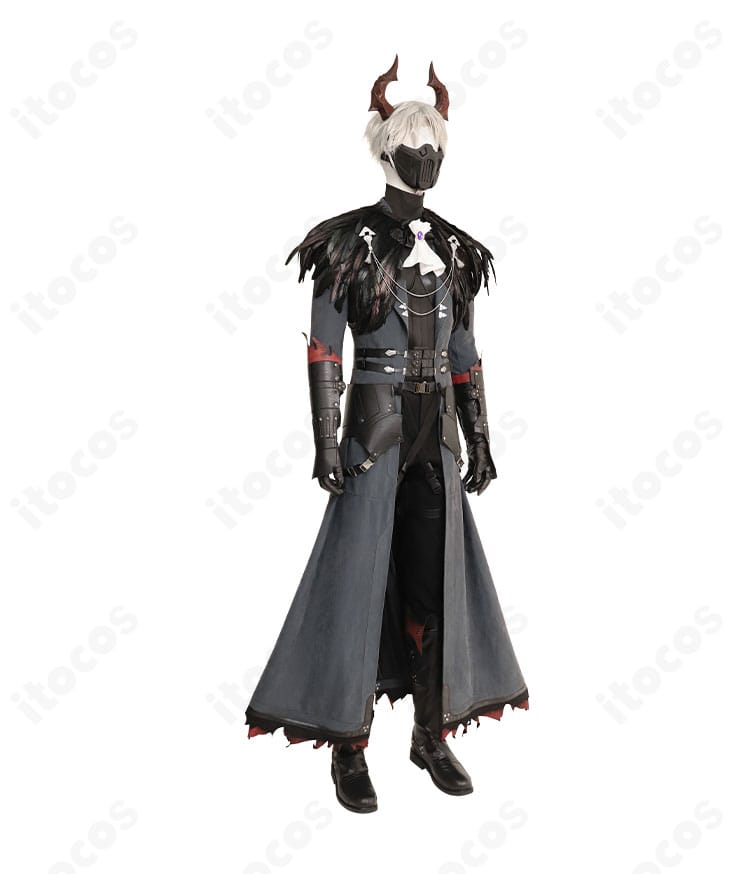 セフィロス ハロウィン衣装の右側ディテール。肩から腰にかけての装飾と生地の質感を強調。